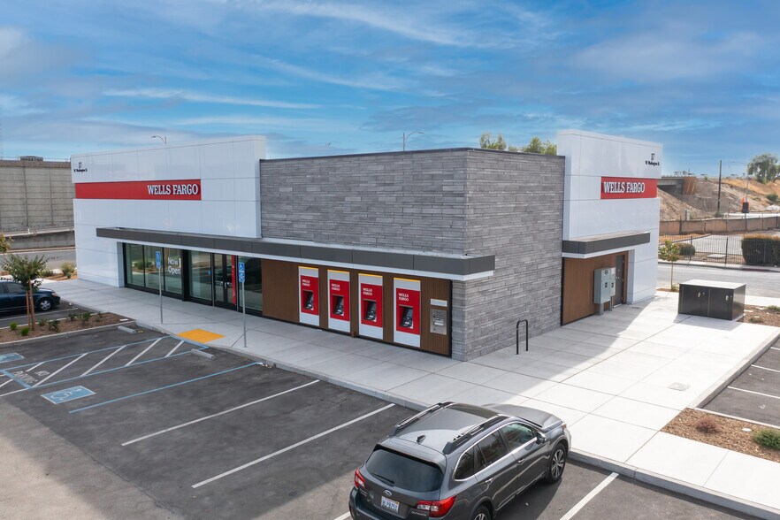 More Photos Of 17 W Washington St, Stockton Bank For Sale