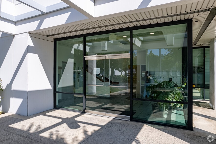 More Photos Of 18725 E Gale Ave, City of Industry Office For Lease