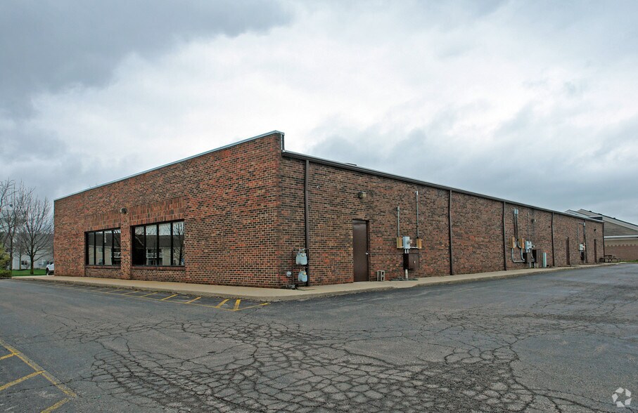 More Photos Of 2290 Lakeview Dr, Beavercreek Medical For Lease