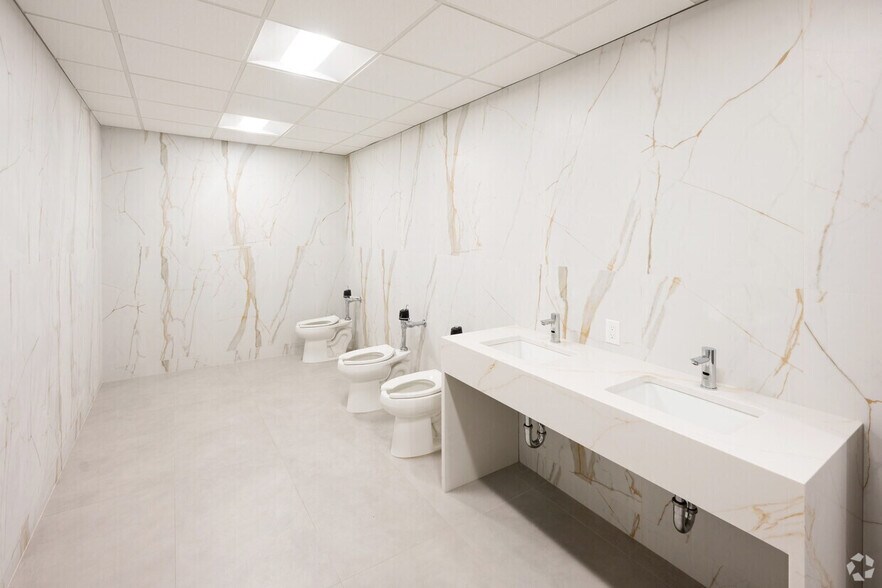 More Photos Of 1051 Franklin Ave, Garden City Coworking Space