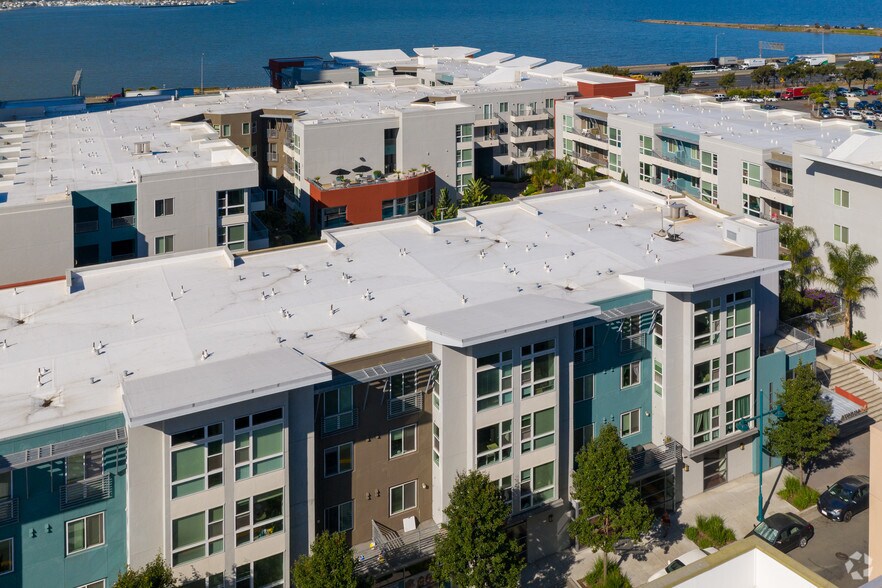 More Photos Of 6399 Christie Ave, Emeryville Apartments For Lease