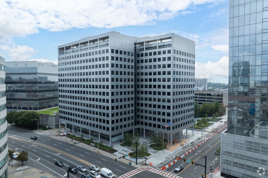 More Photos Of 400 Atlantic St, Stamford Office For Lease