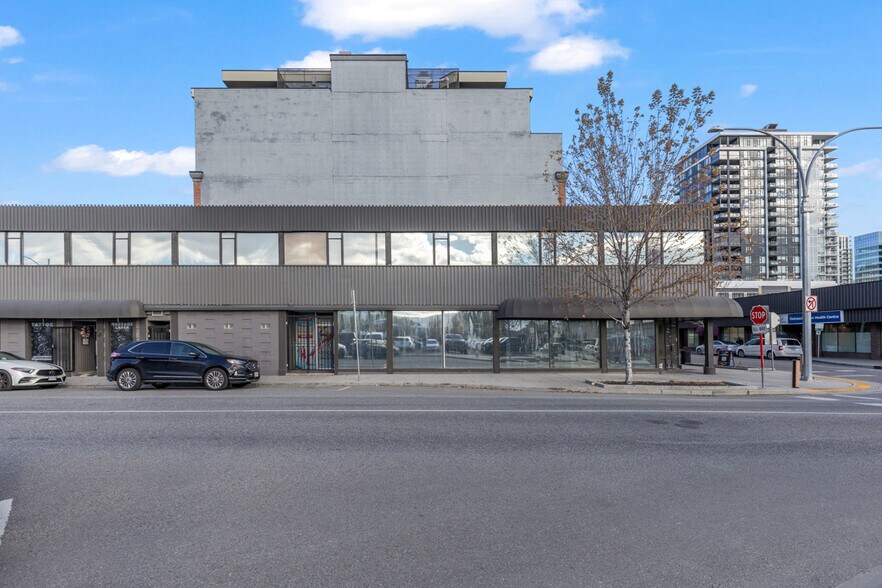 More Photos Of 1652 Pandosy St, Kelowna General Retail For Lease