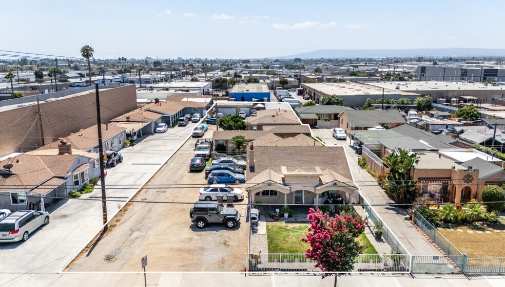 Primary Photo Of 1418-1420 W 132nd St, Gardena Apartments For Sale