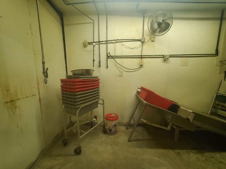 More Photos Of 1056 County Highway 35, Hamilton Supermarket For Sale