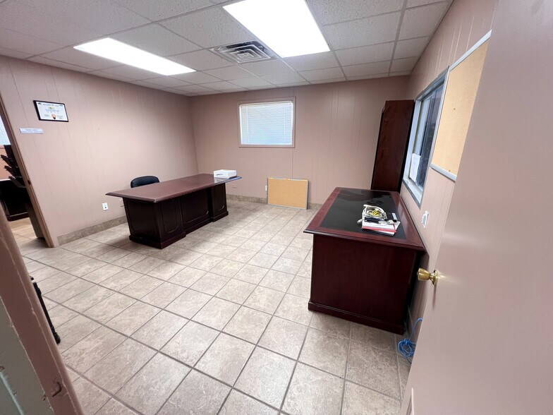 More Photos Of 7500 W Highway 80, Midland Industrial For Sale