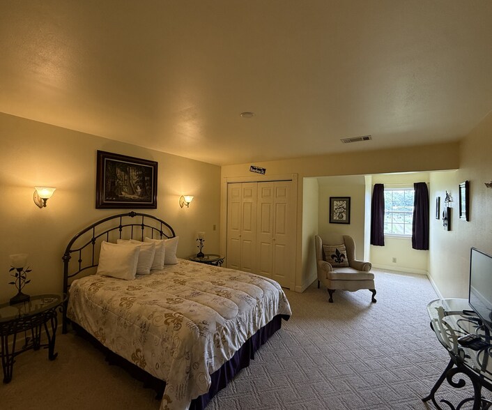 More Photos Of 3144 Riverbend Rd, Heber Springs Hotel For Sale