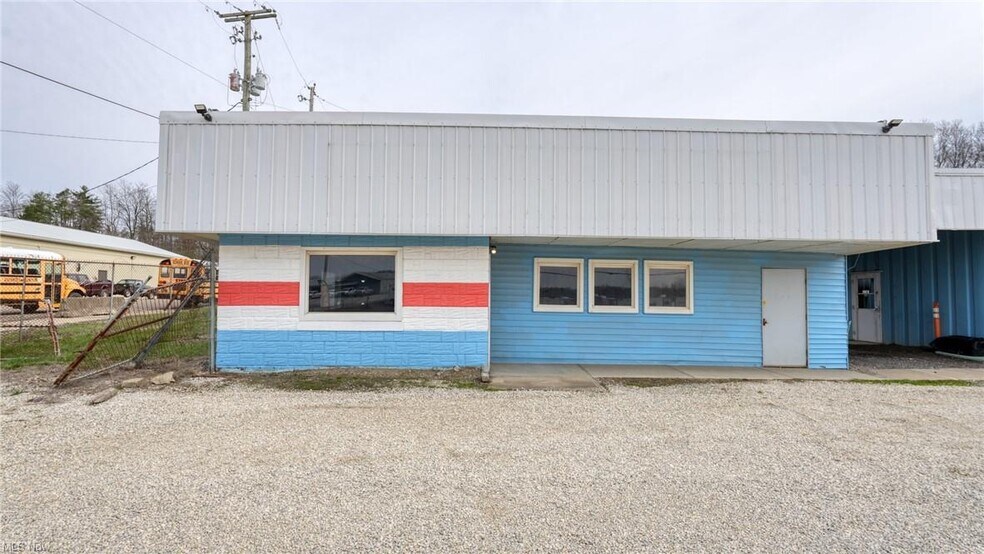 More Photos Of 11445 E Pike Rd, Cambridge Light Manufacturing For Lease