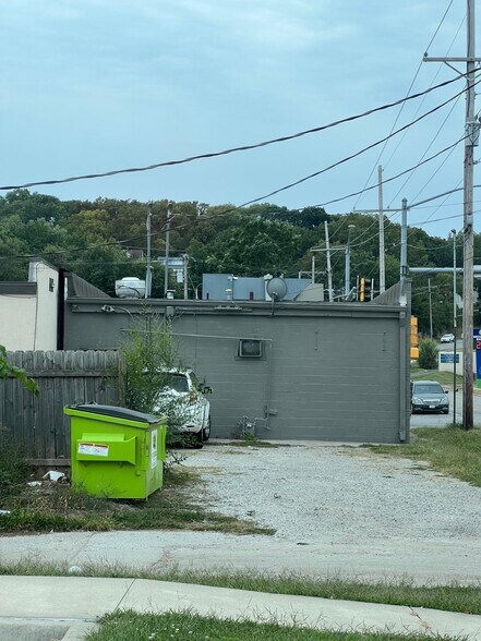 More Photos Of 3124 Strong Ave, Kansas City Restaurant For Sale