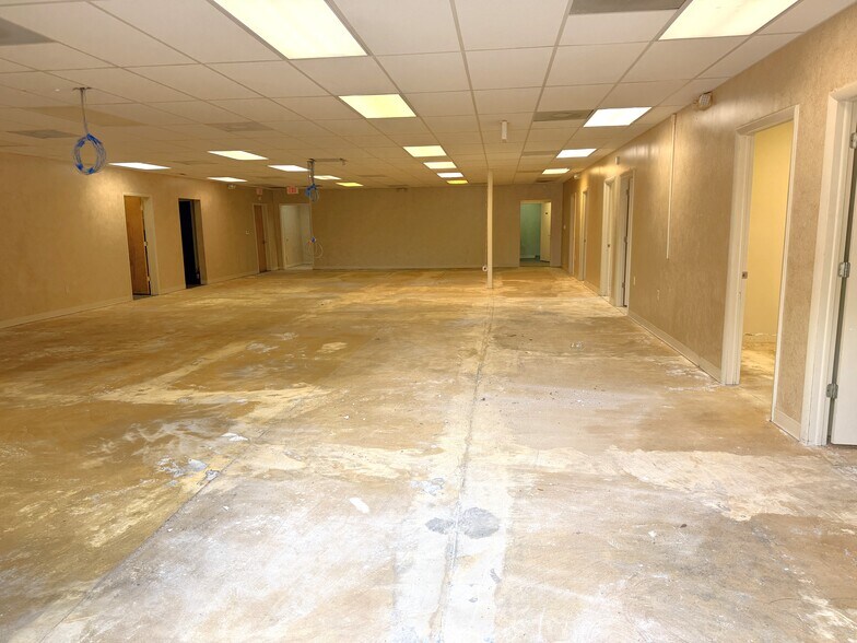 More Photos Of 7491 Ulmerton Rd, Largo Medical For Lease