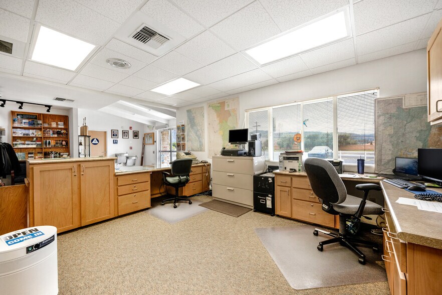More Photos Of 32588 CA-190, Springville Office For Sale