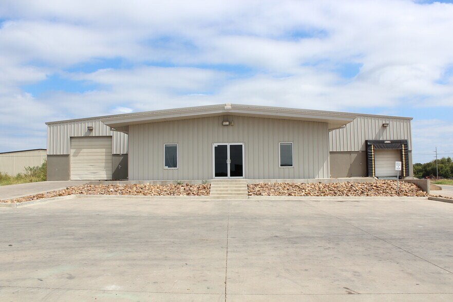 Primary Photo Of 1565 N 166th East Ave, Tulsa Service For Lease