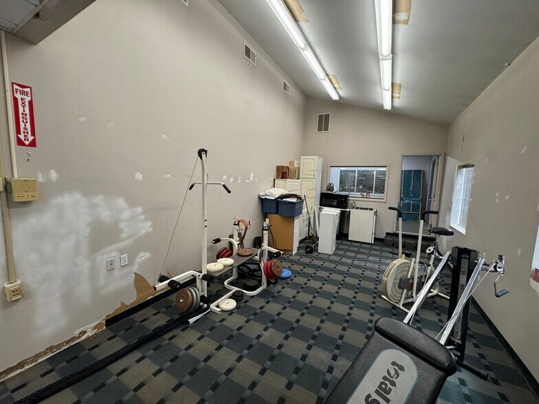 More Photos Of 1583 Niagara St, Buffalo Freestanding For Sale