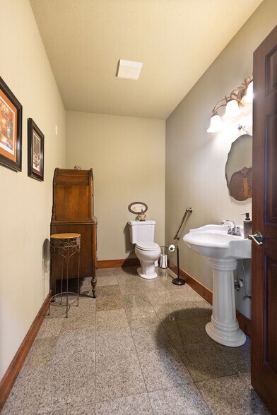 More Photos Of 2211 E 640th Pl, Ursa Winery Vineyard For Sale