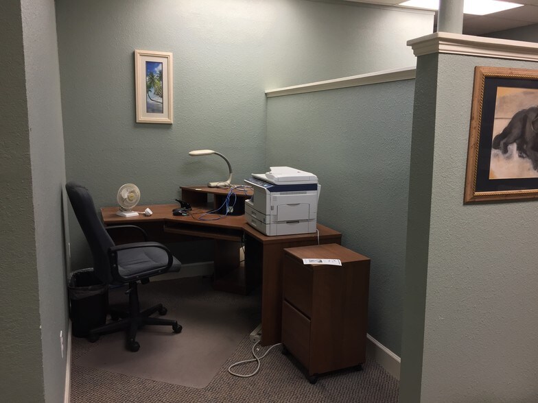 More Photos Of 2744 Central Ave, Saint Petersburg Office For Sale
