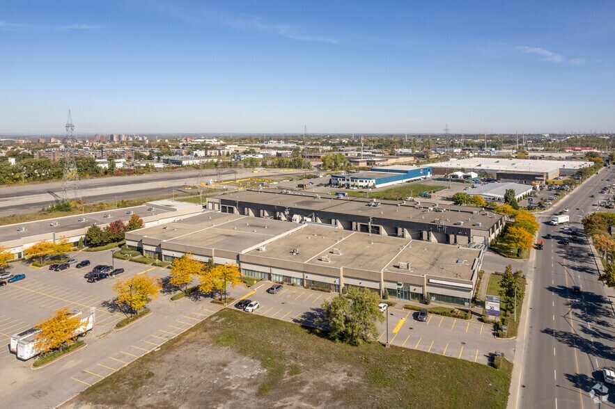 More Photos Of 6325-6475 Boul des Grandes-Prairies, Montréal Unknown For Lease
