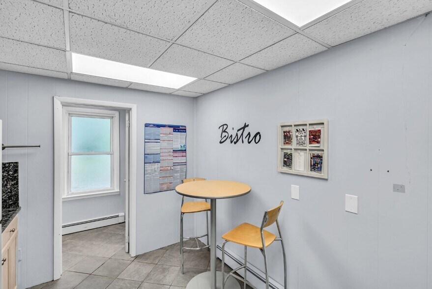 More Photos Of 141 W Main St, Rockaway Service Station For Lease