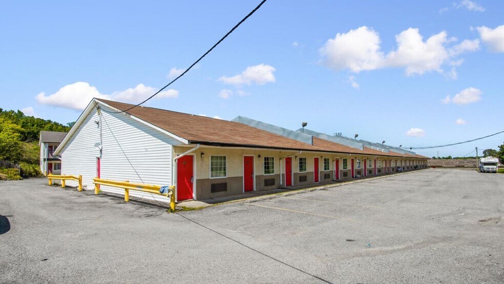 More Photos Of 419 S George Nigh Expy, Mcalester Hotel For Sale