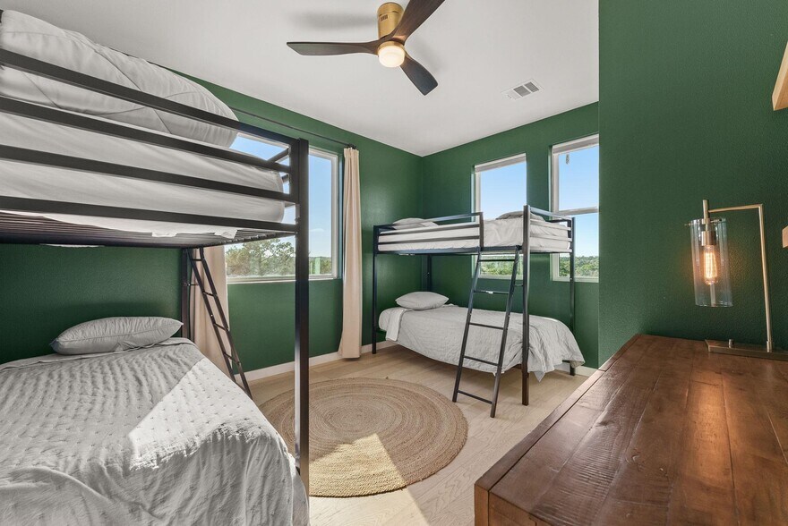 More Photos Of 5460 FM 2325, Wimberley Hotel For Sale