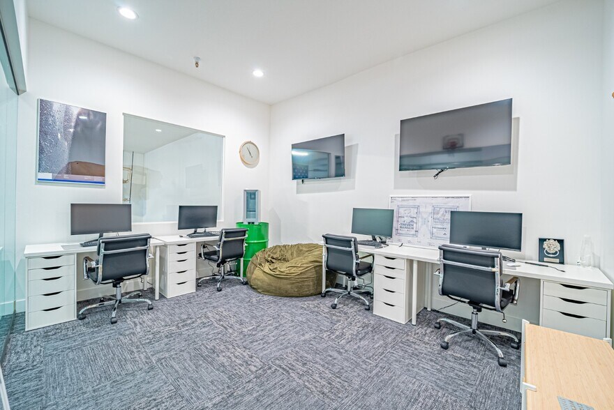 More Photos Of 32 S 1800 W, Lindon Warehouse For Lease