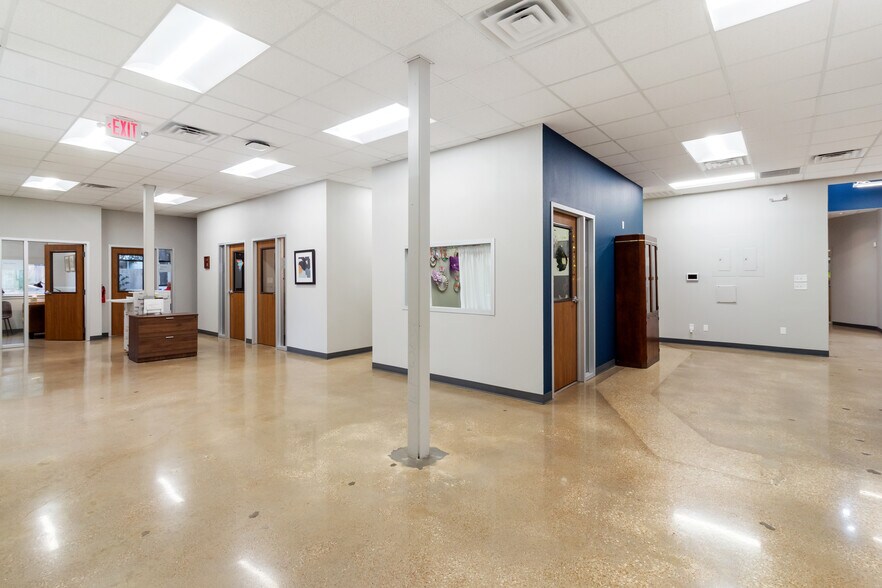 More Photos Of 2501 Ashford Dr, College Station Office Residential For Sale