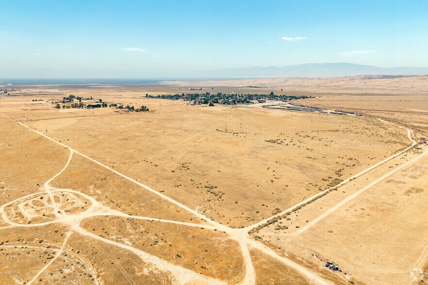 More Photos Of Valley West Rd, Taft Land For Sale