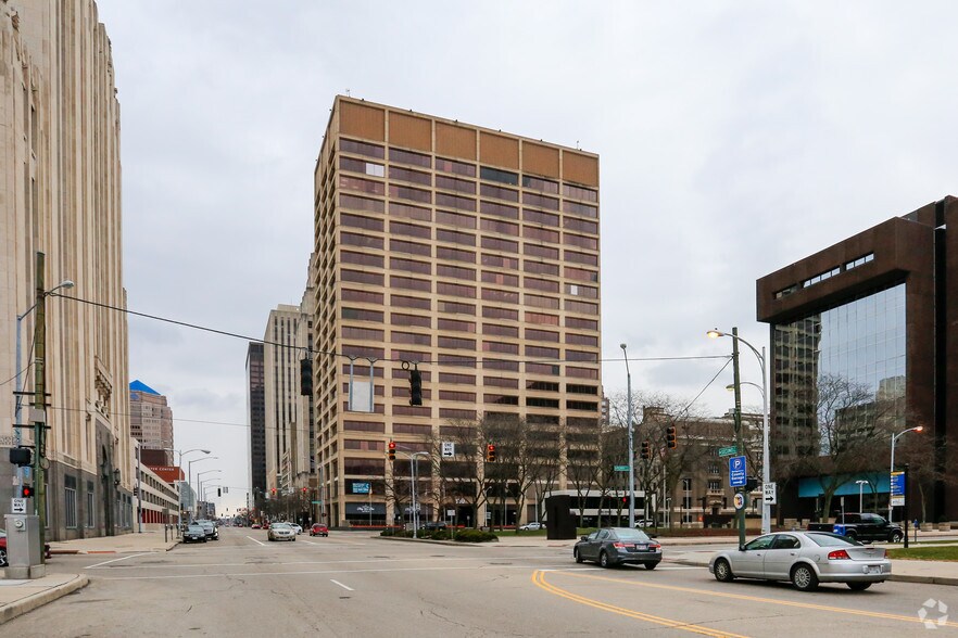 More Photos Of 130 W 2nd St, Dayton Office For Lease