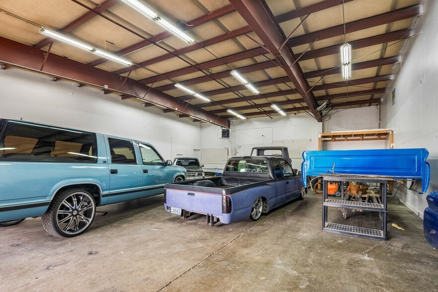 More Photos Of 1033 Avenue D, Snohomish Storefront For Lease