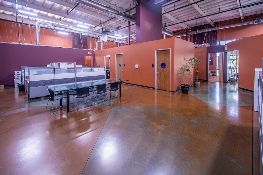 More Photos Of 7855 Southfront Rd, Livermore Light Manufacturing For Sale
