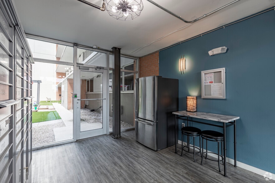 More Photos Of 817 N Carancahua St, Corpus Christi Apartments For Sale