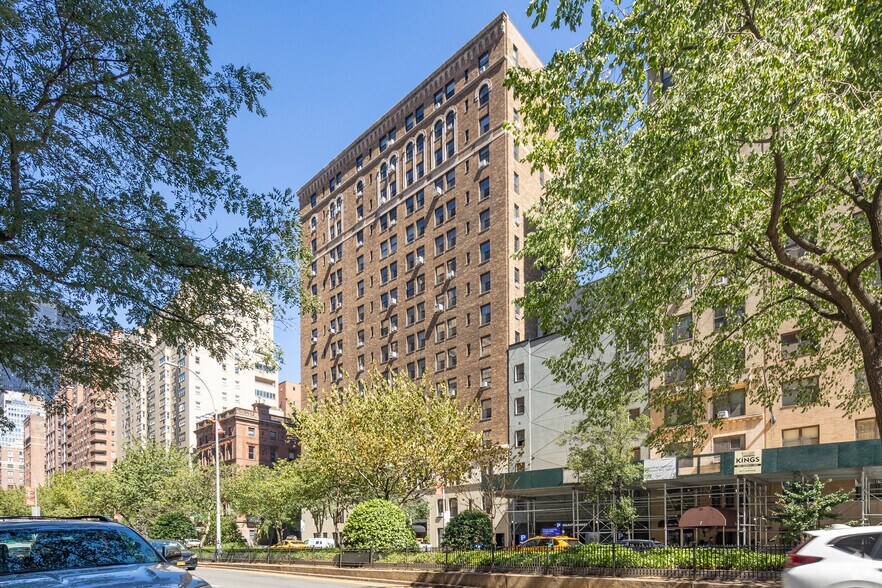 More Photos Of 15-17 Park Ave, New York Apartments For Lease