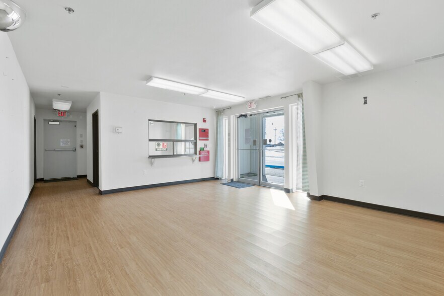 More Photos Of 26243 State Highway 51, Wagoner Medical For Sale