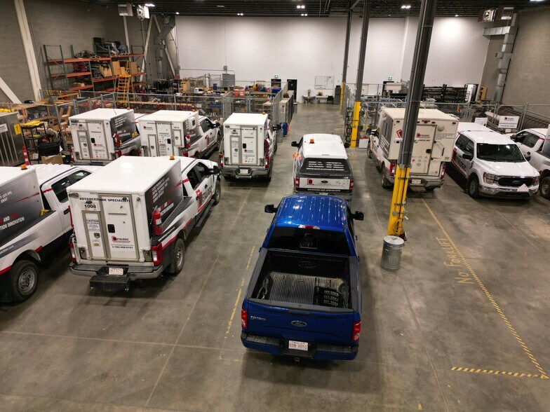 More Photos Of 6987-7143 68th Ave NW, Edmonton Manufacturing For Lease