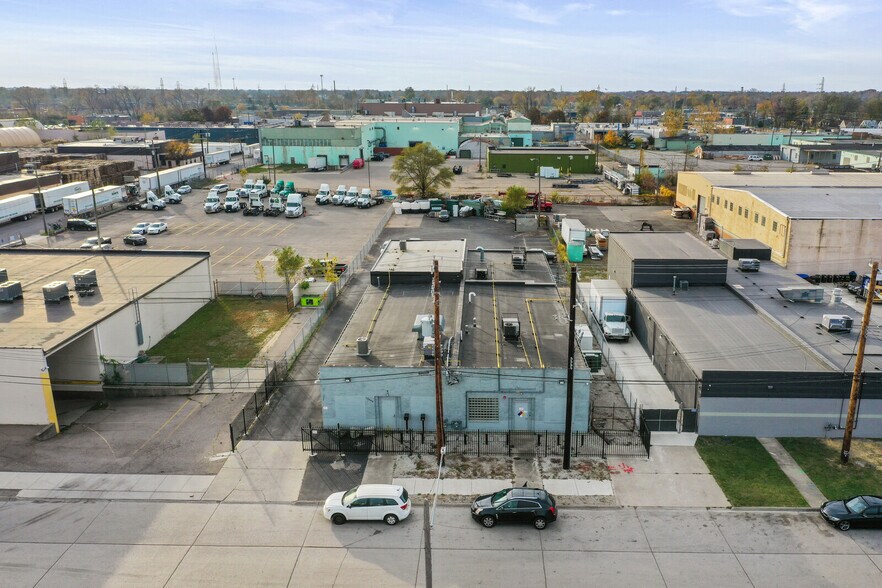 More Photos Of 12843-12851 Artesian St, Detroit Warehouse For Sale