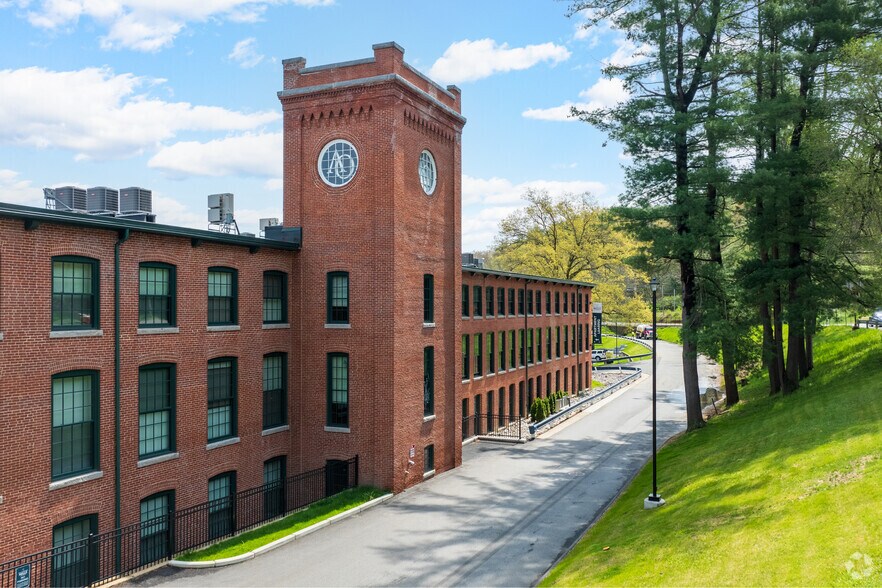 Primary Photo Of 5-15 Case St, Southbridge Apartments For Sale