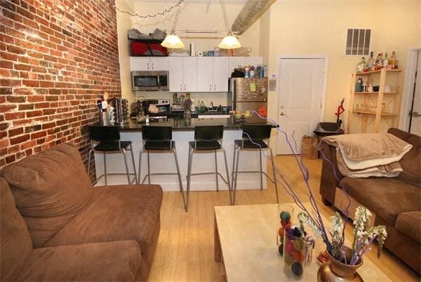 More Photos Of 37-43 Temple Pl, Boston Apartments For Lease