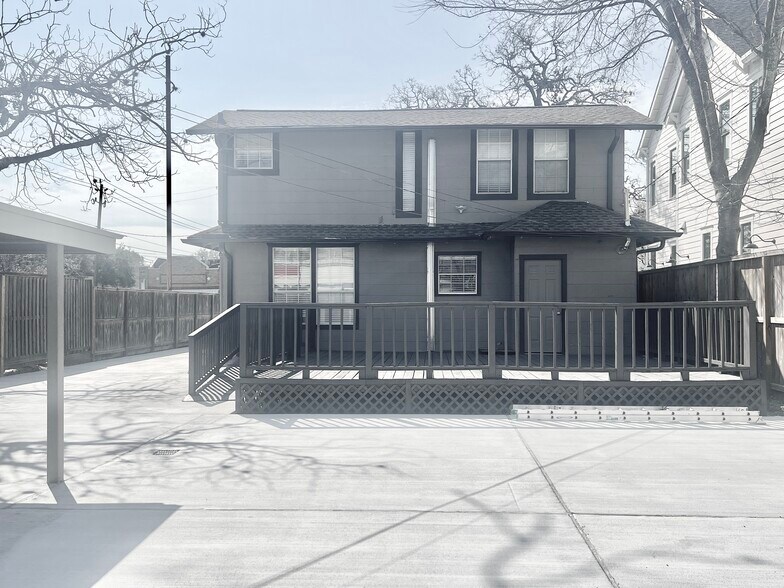 More Photos Of 741 E 9th St, Houston Office Residential For Lease