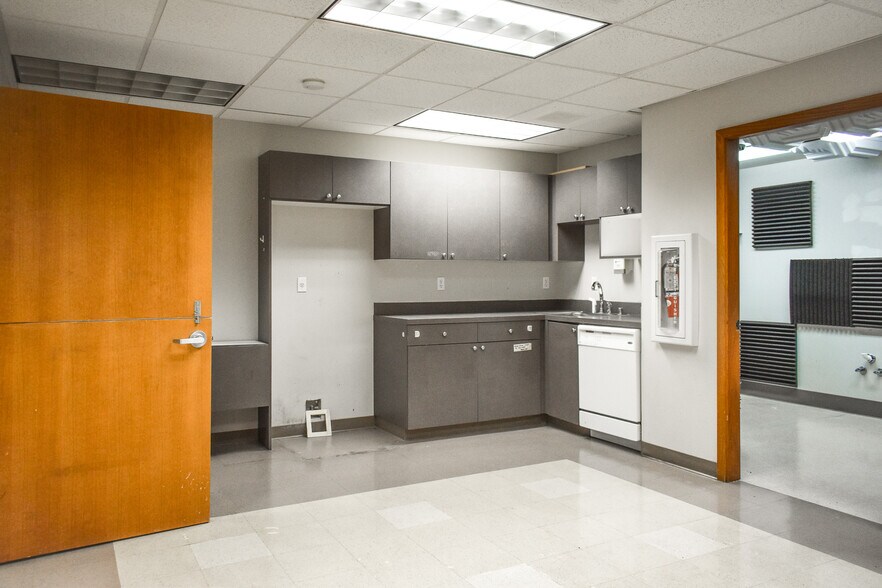 More Photos Of 1110 N Center Pky, Kennewick Office For Lease