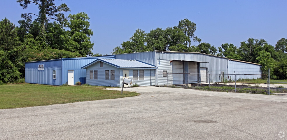 Primary Photo Of 3887 E US-90 Hwy, Lake City Warehouse For Lease