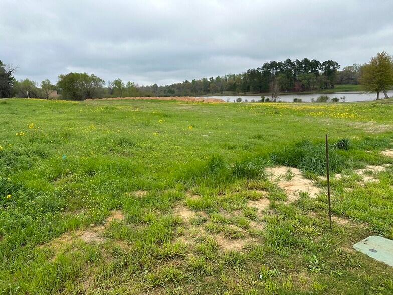 More Photos Of 1690 S. Main St., Lindale Land For Sale