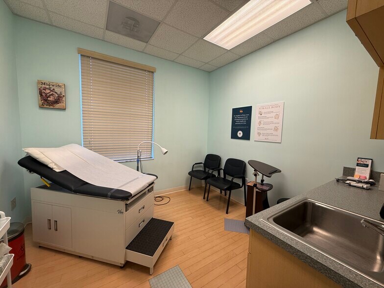 More Photos Of 1900 E Bay Dr, Largo Medical For Sale