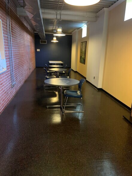 More Photos Of 8901 Otis Ave, Indianapolis Office For Lease