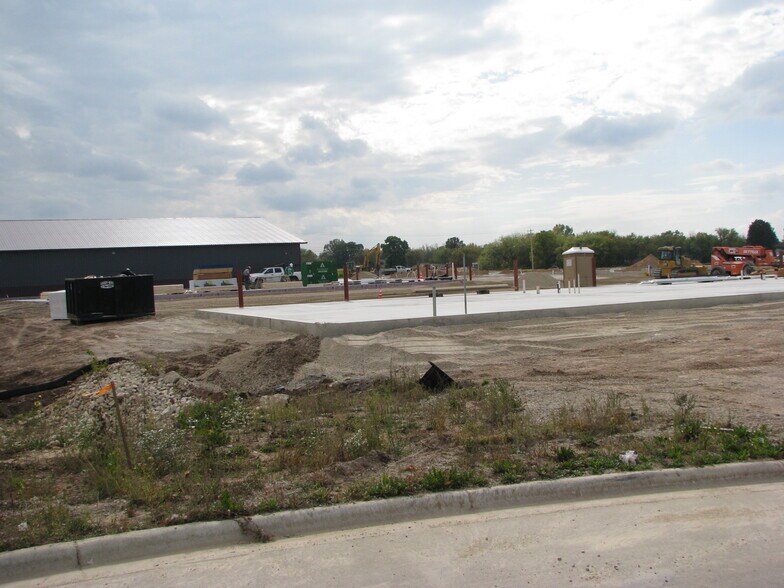 More Photos Of 3861 Algoma Rd, New Franken General Retail For Lease