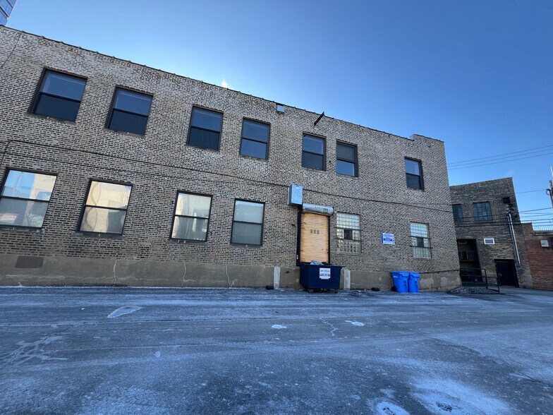 More Photos Of 1512 N Fremont St, Chicago Loft Creative Space For Lease