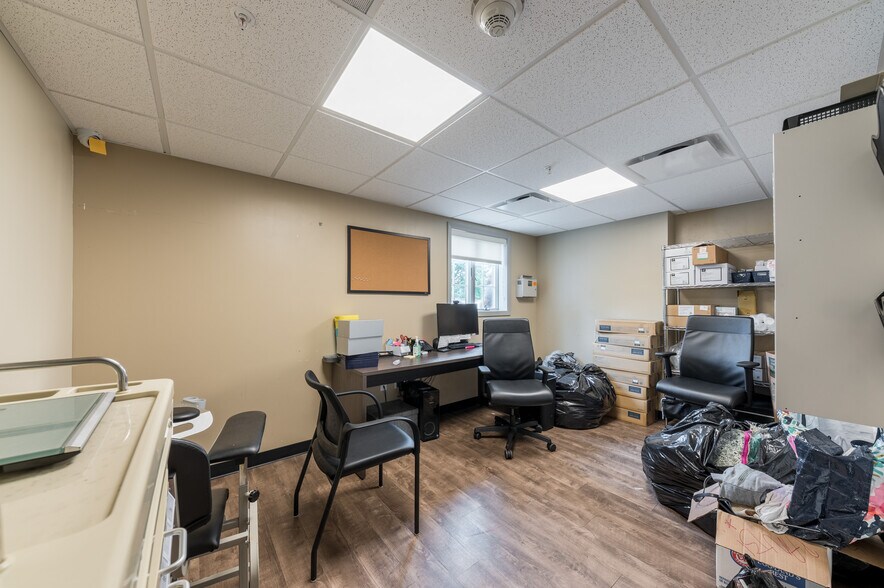 More Photos Of 900 Fairmont Rd, Morgantown Office For Sale