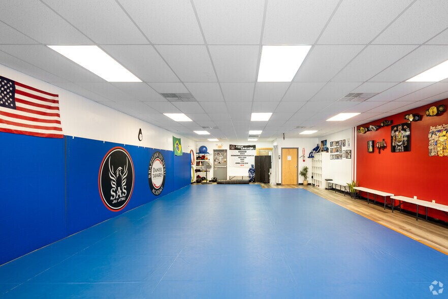 More Photos Of 2897-2919 New Brooklyn Erial Rd, Sicklerville Freestanding For Sale