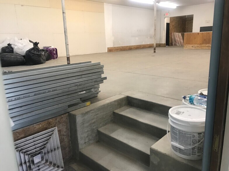 More Photos Of 778 Baseline Rd, Lafayette Warehouse For Lease