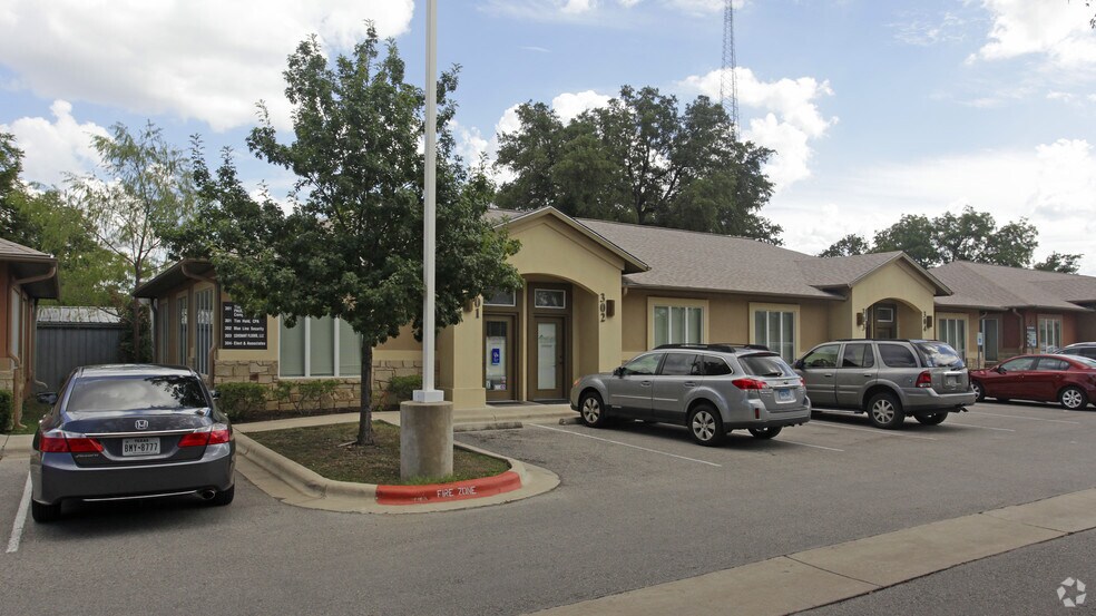 More Photos Of 13284 Pond Springs Rd, Austin Office For Sale