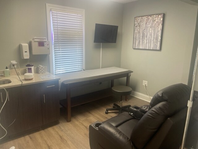 More Photos Of 1137 Alpharetta St, Roswell Office Residential For Lease