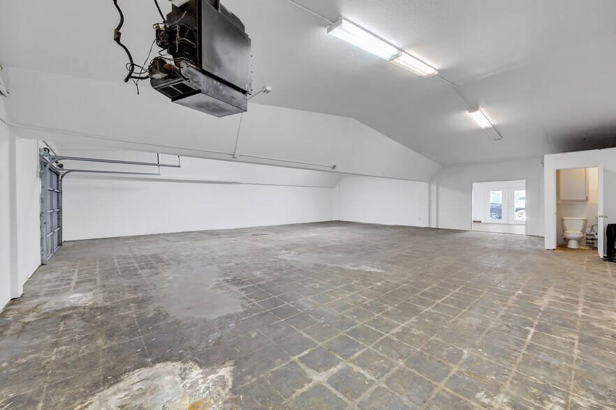 More Photos Of 20736 Longeway Rd, Sonora General Retail For Lease